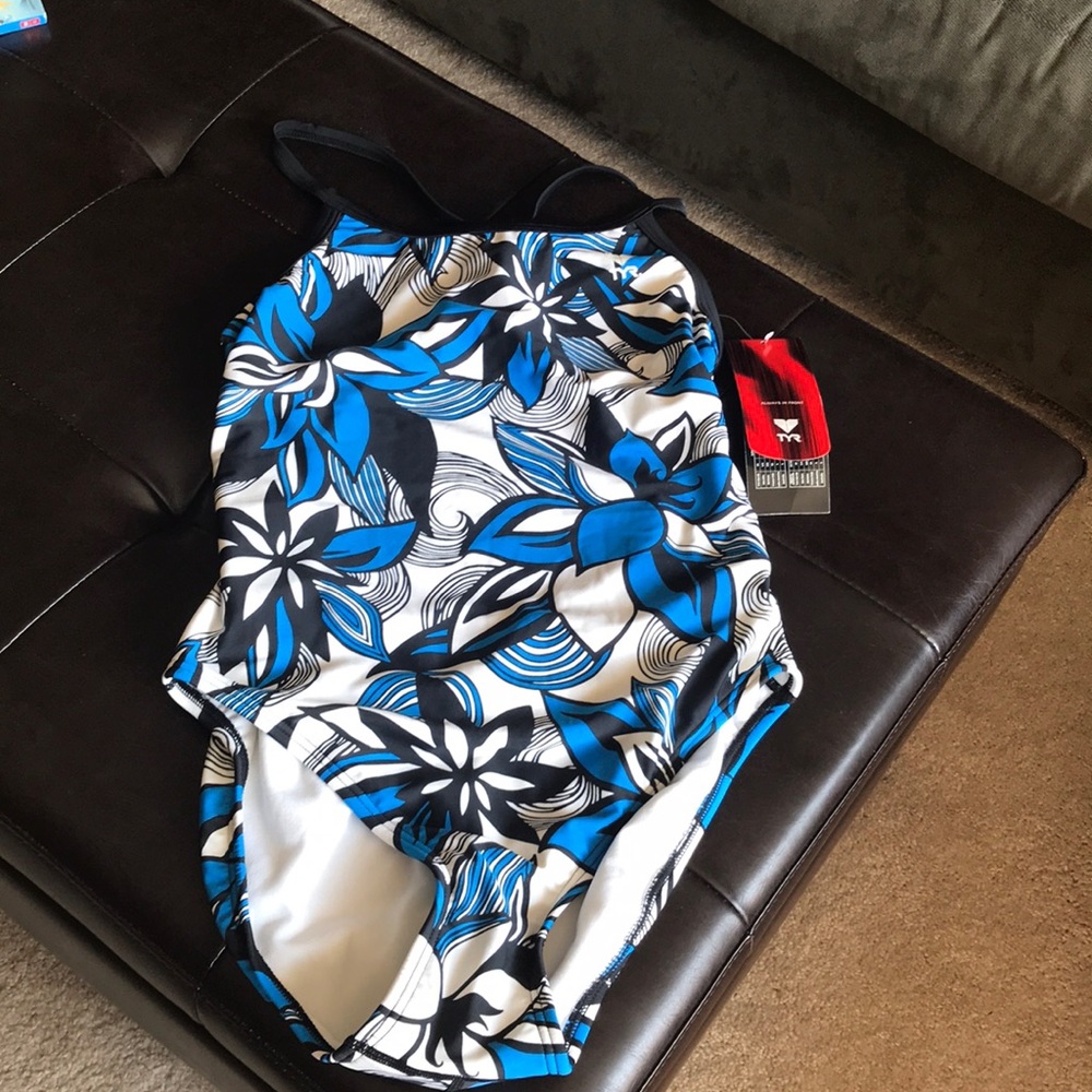 NWT TYR Ladies Swimsuit